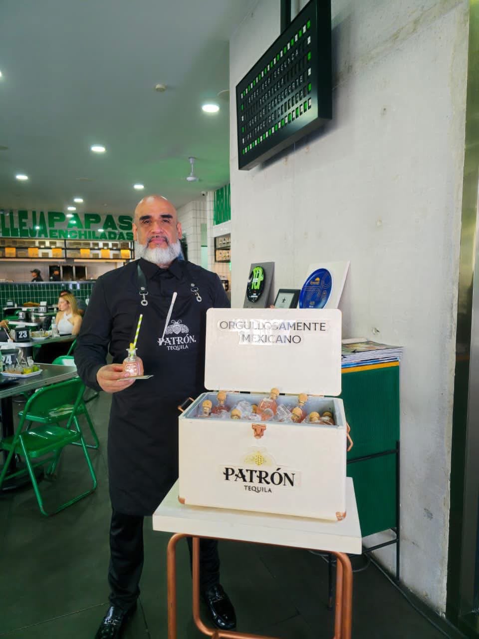 Montaje de estación de servicio